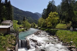 544811_4003679533360_918746336_n